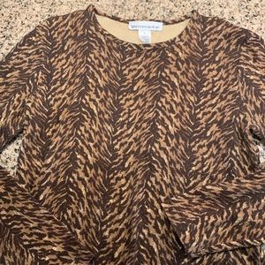 Cute soft cotton pullover top size M